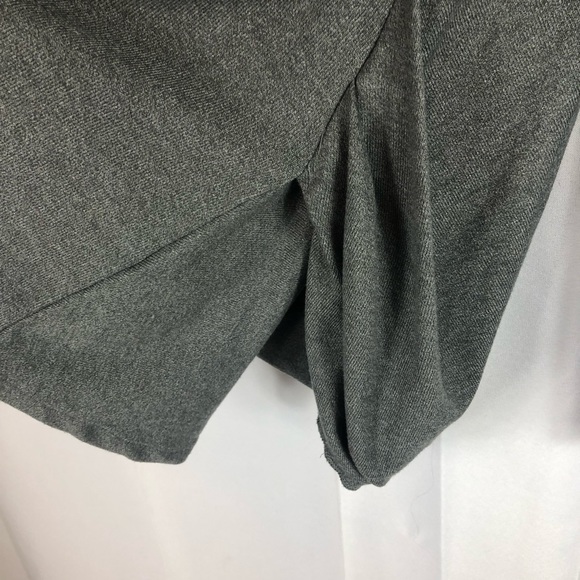 Patty Boutik Women’s Large Gray Knit Stretch Cross Over Wrap Style Draping Top - Picture 4 of 7